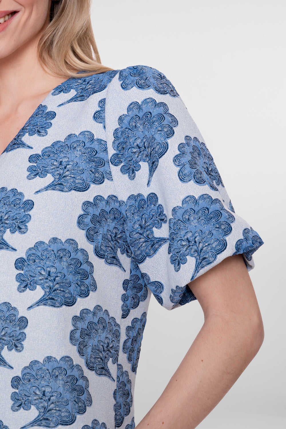 Geisha Top Jacquard blau mit Schleifen