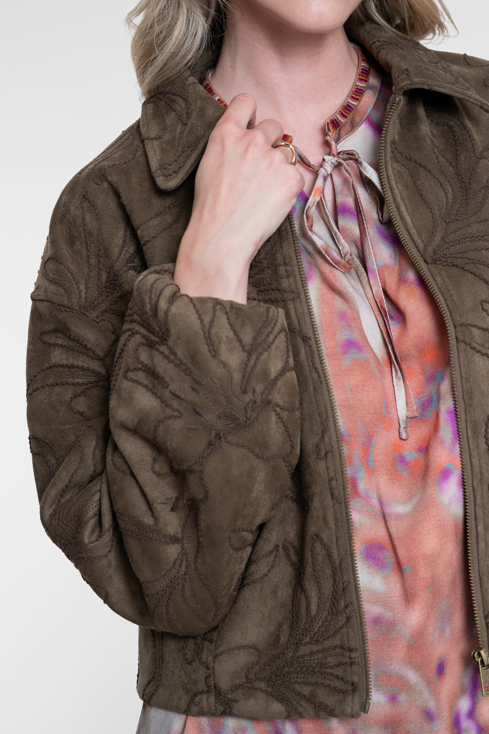 Geisha Jacke in Veloursleder-Optik mit Blumenmuster