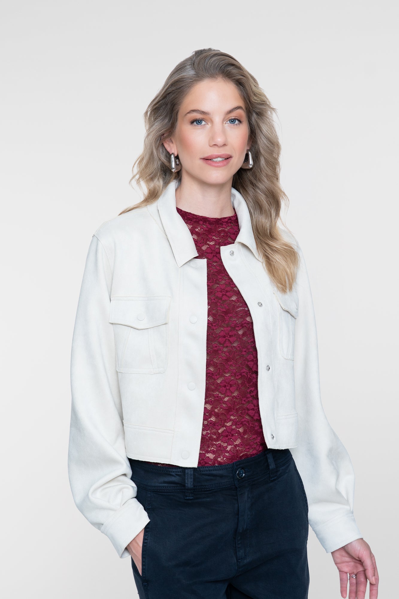 Geisha kurze Jacke in Veloursleder-Optik mit Druckknopfverschluss
