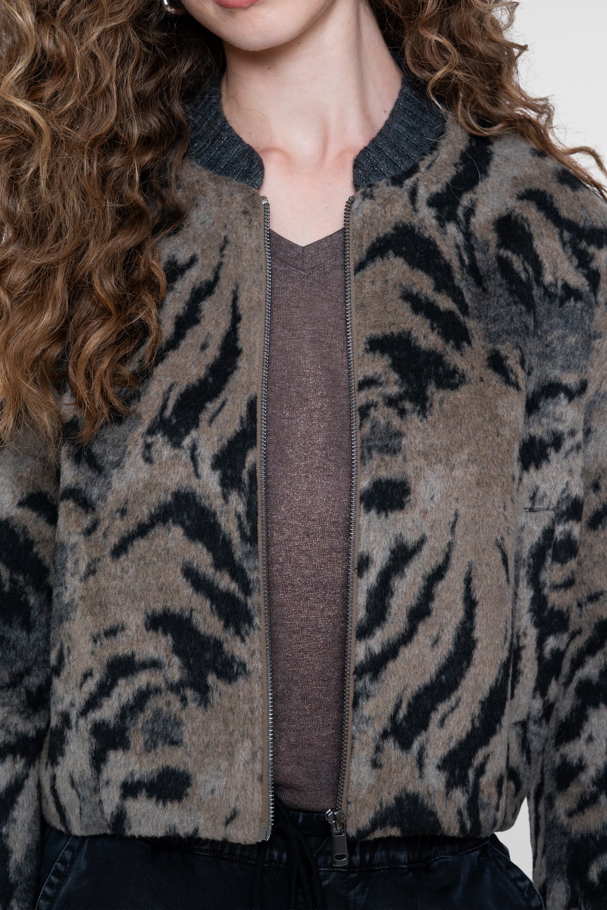 Geisha Damen Bomberjacke mit Animalprint und Strickkragen