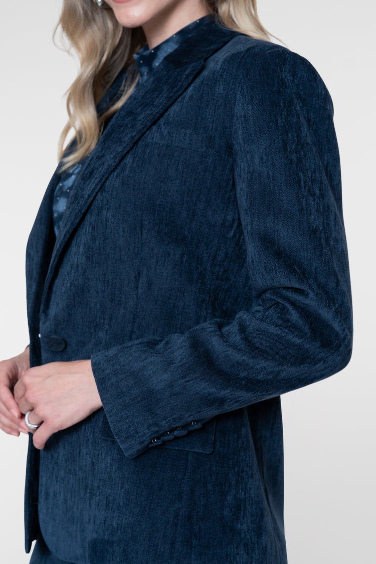 Geisha Blazer mit samtiger Struktur und Reverskragen