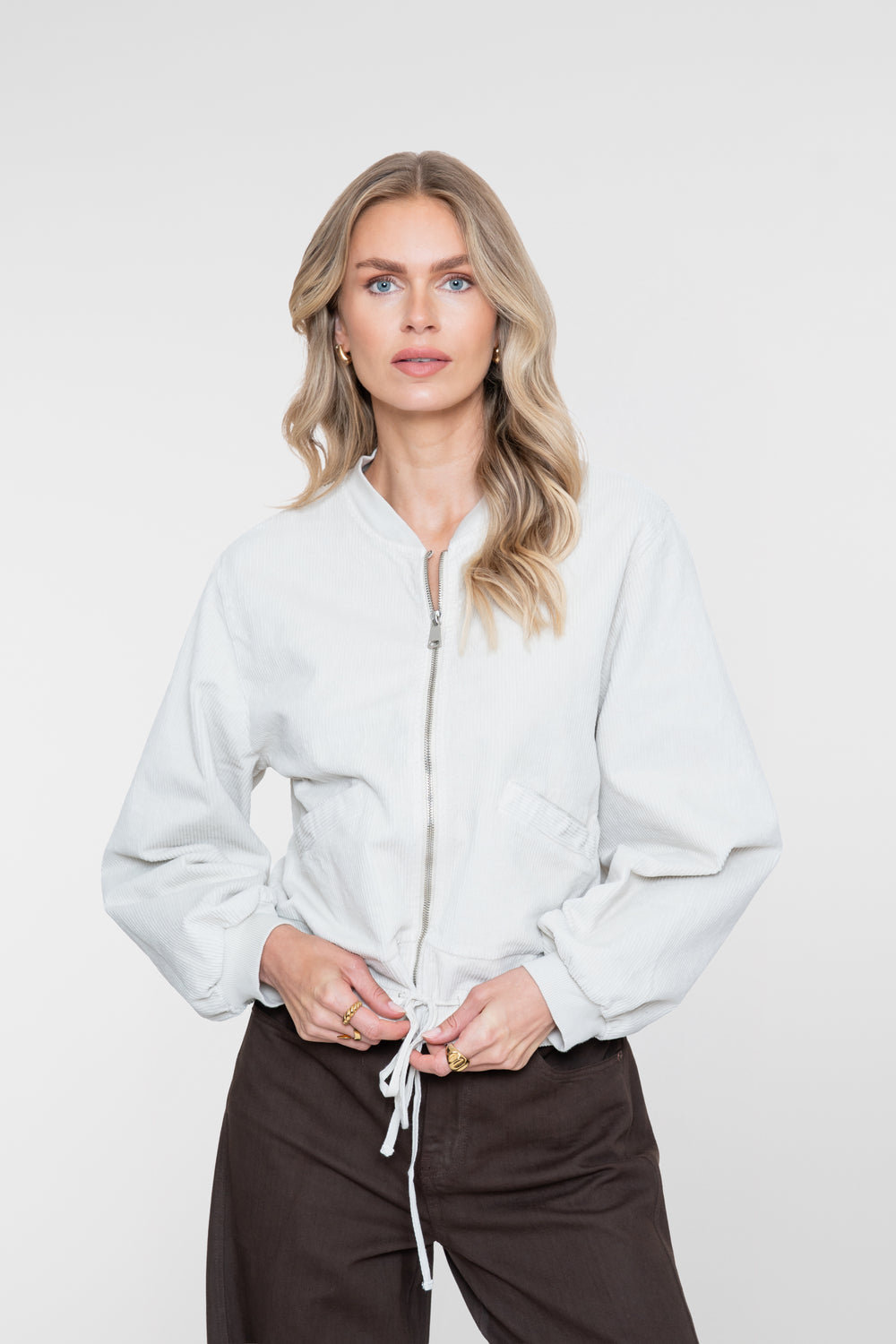 Jacke aus Cord – keine Fotos verfügbar