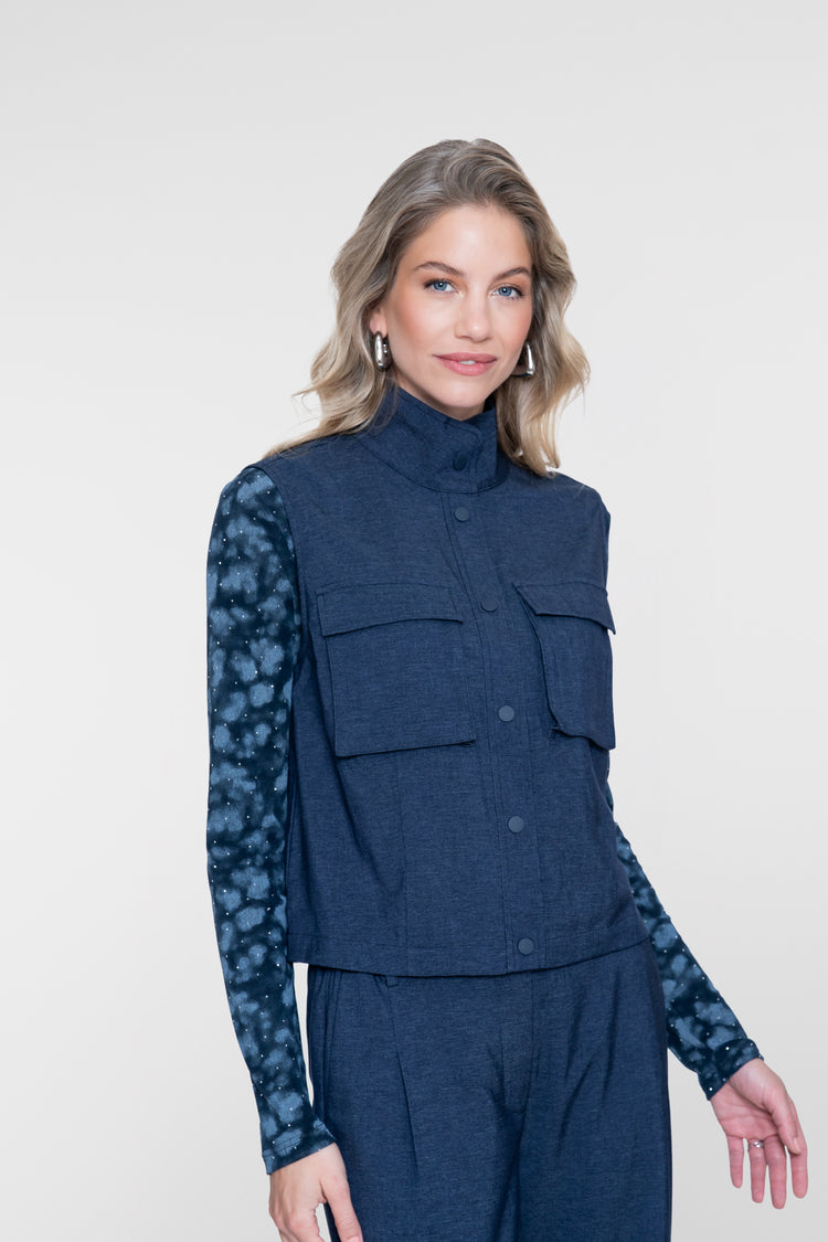 Geisha Weste mit Stehkragen und Utility-Details