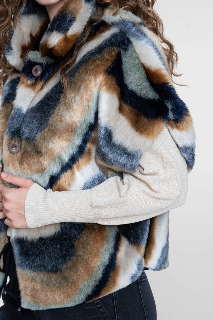 Geisha Faux-Fur-Cape-Jacke mit grafischer Farbgebung