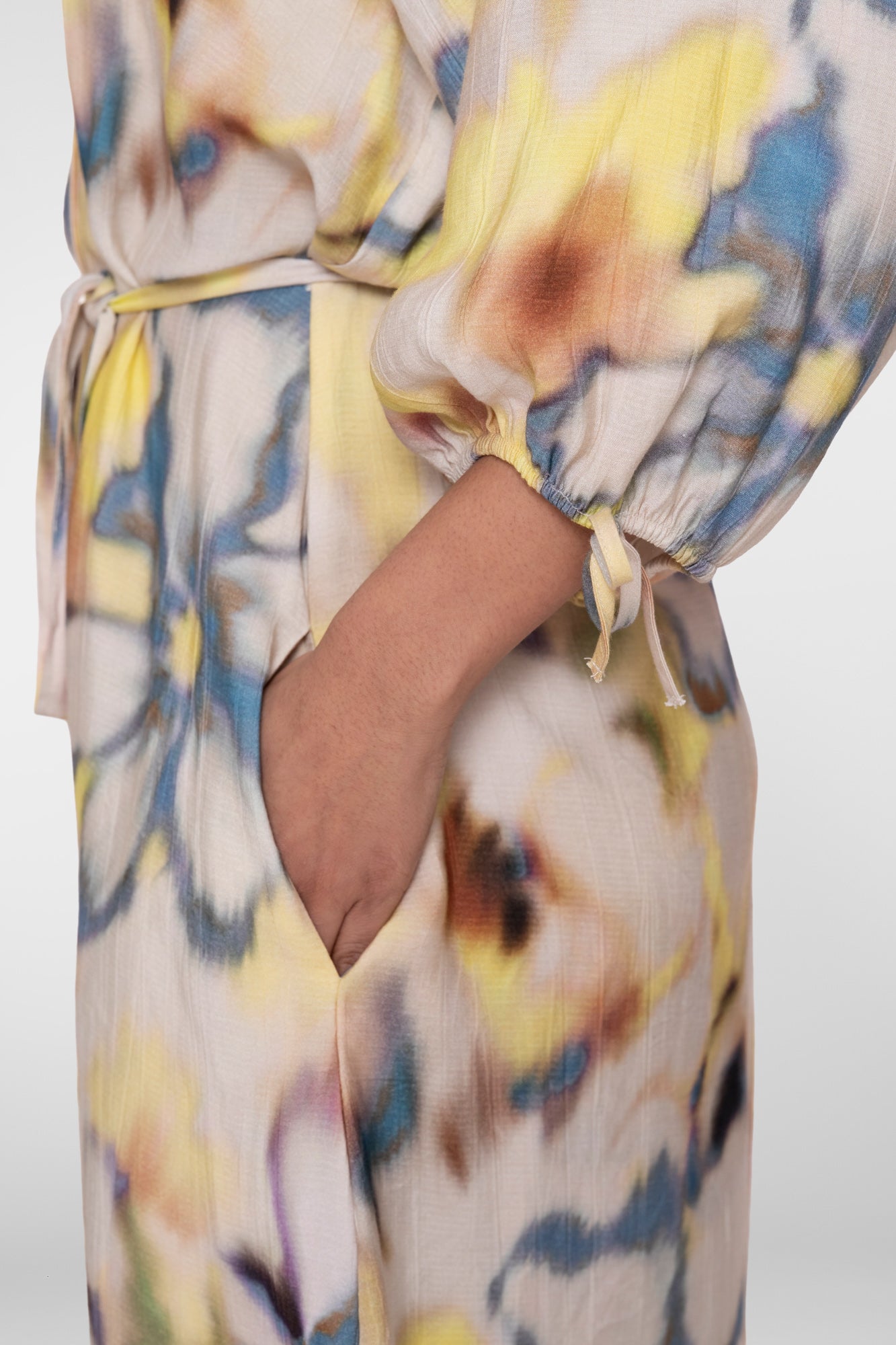 Geisha Midikleid mit Aquarell-Blumenmuster