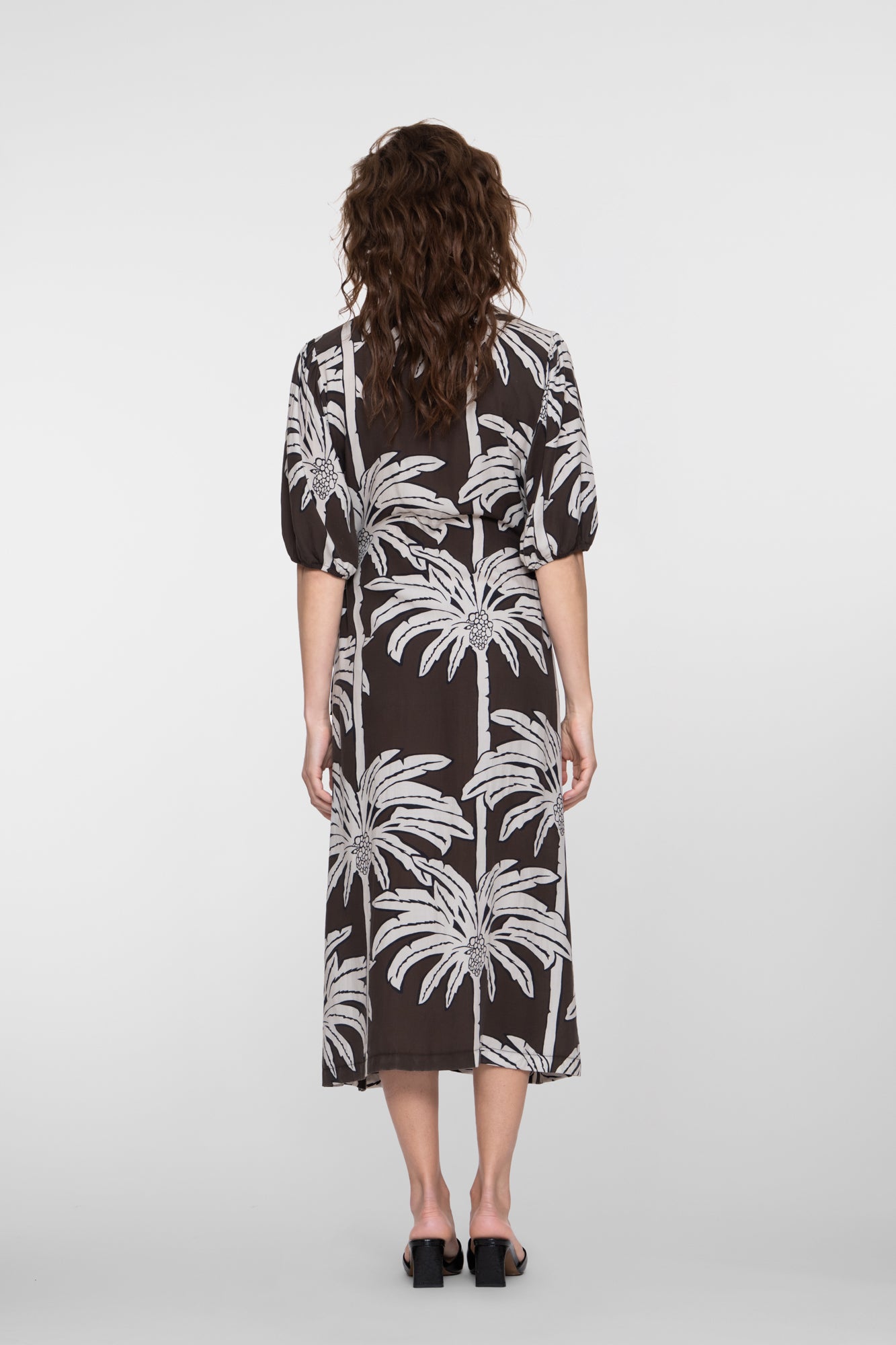 Geisha Maxikleid mit Palmenprint