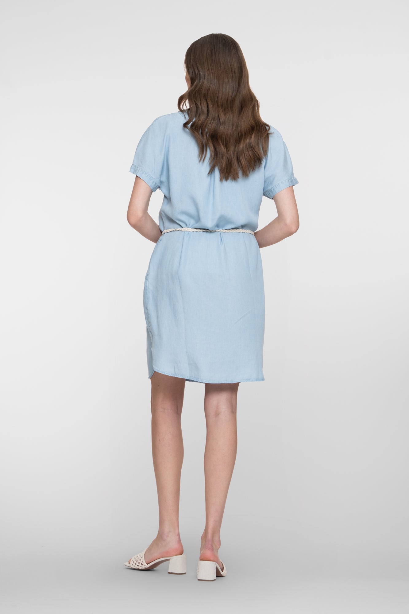 Geisha Lyocell-Denimkleid mit V-Ausschnitt und Bindegürtel