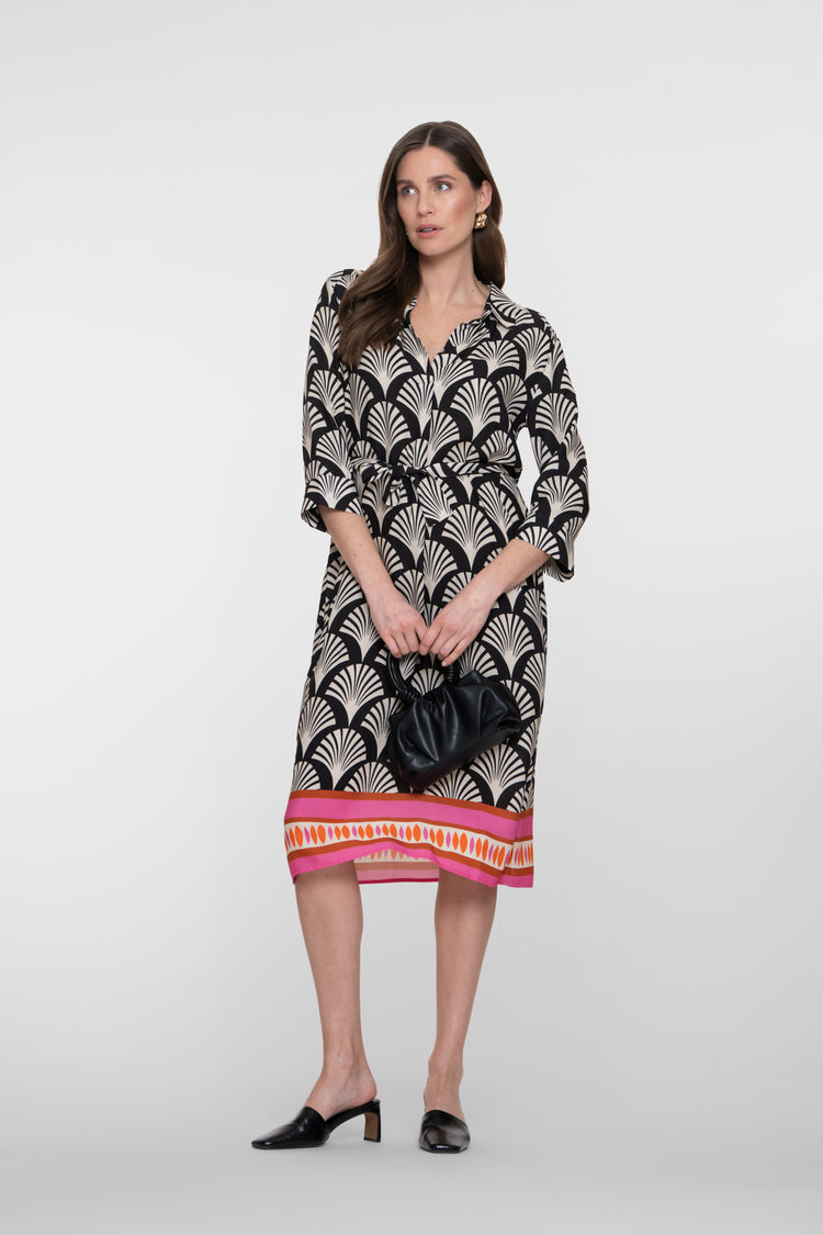 Geisha Kleid mit grafischem Print und kontrastierendem Saum