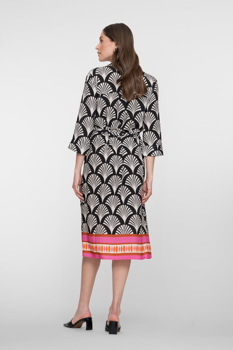 Geisha Kleid mit grafischem Print und kontrastierendem Saum