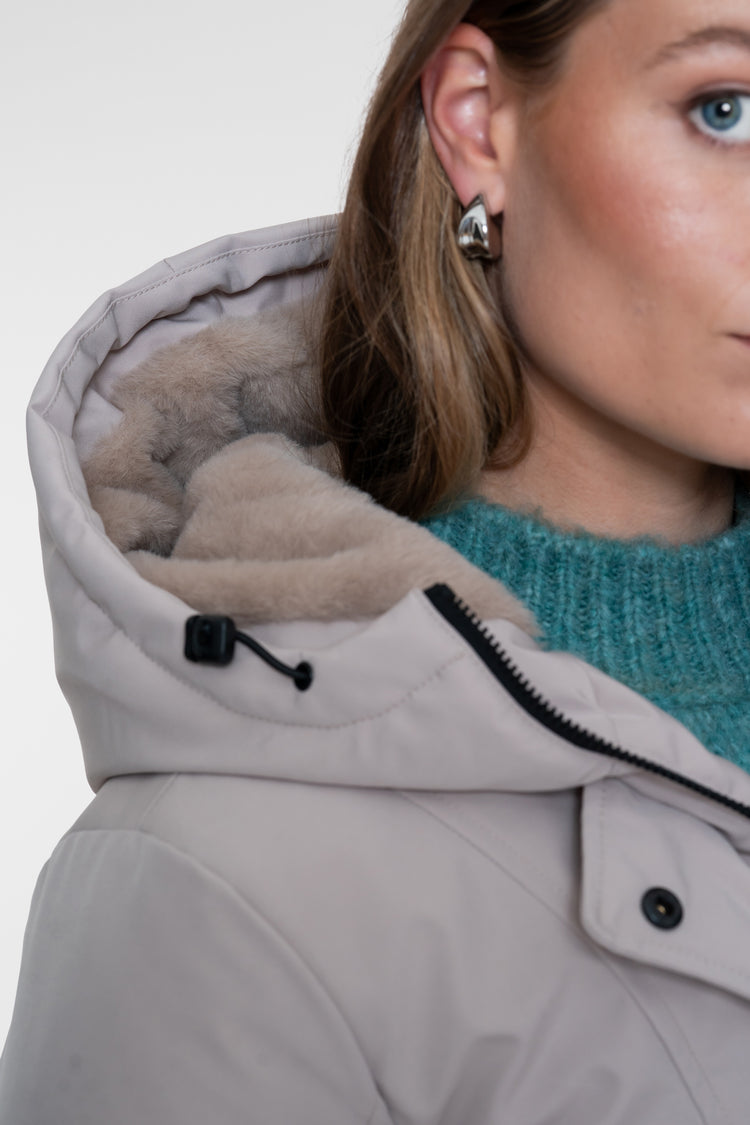 Geisha lange Steppjacke mit Teddyfutter