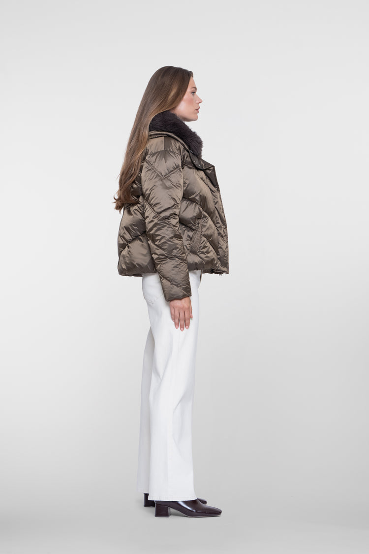 Geisha Steppjacke mit Kunstfellkragen und Reißverschluss