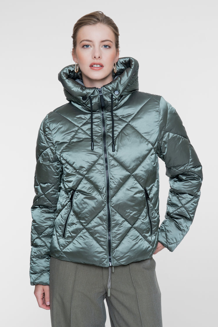 Geisha gesteppte Winterjacke mit Kapuze und Rautensteppung