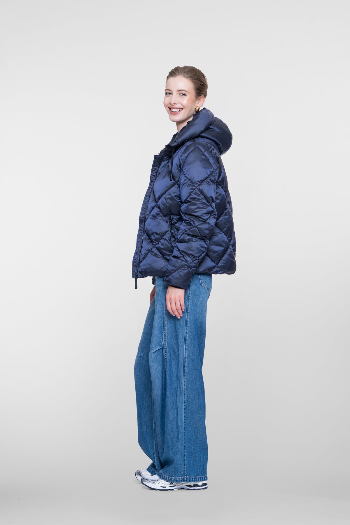 Geisha gesteppte Winterjacke mit Kapuze und Rautensteppung