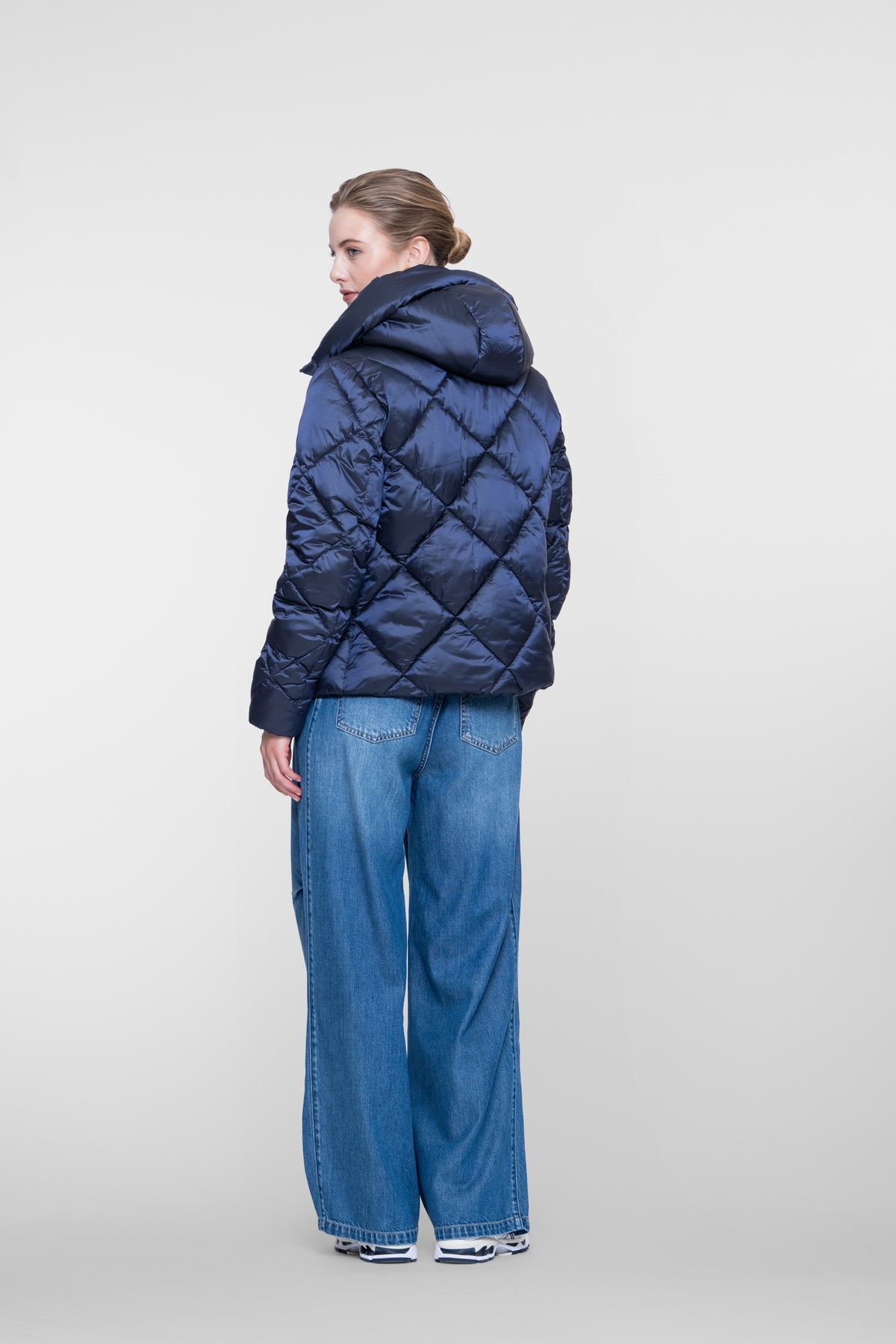 Geisha gesteppte Winterjacke mit Kapuze und Rautensteppung