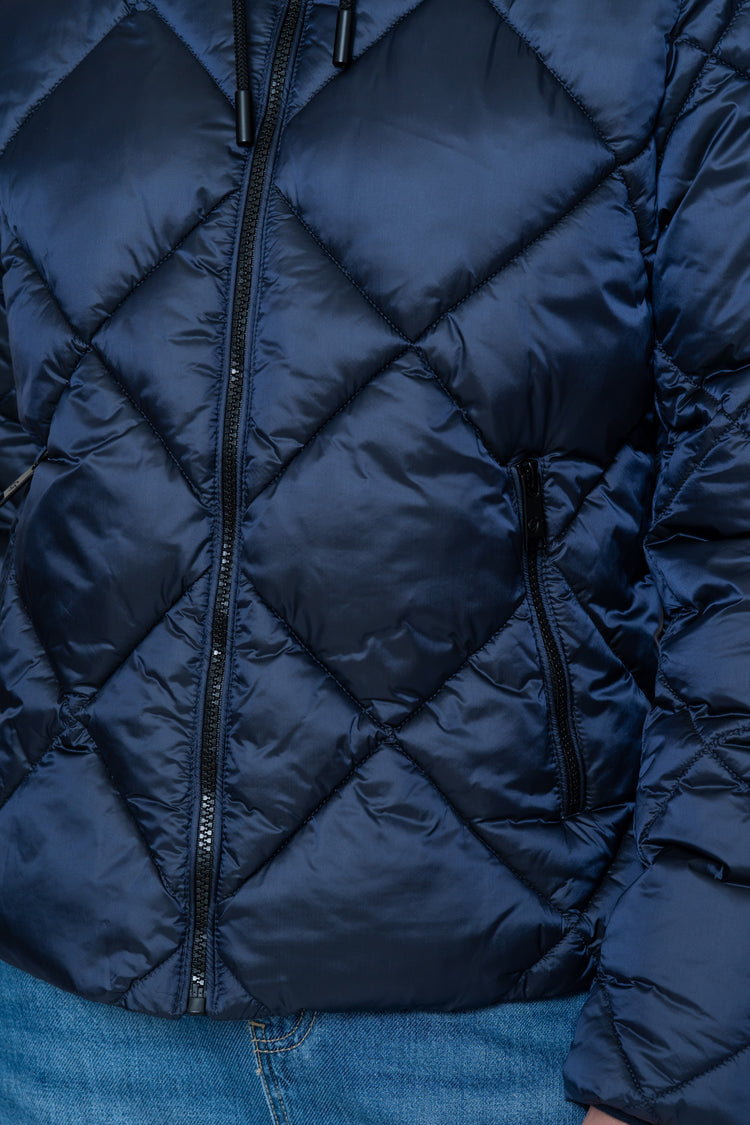 Geisha gesteppte Winterjacke mit Kapuze und Rautensteppung