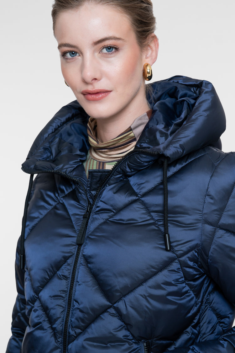Geisha gesteppte Winterjacke mit Kapuze und Rautensteppung