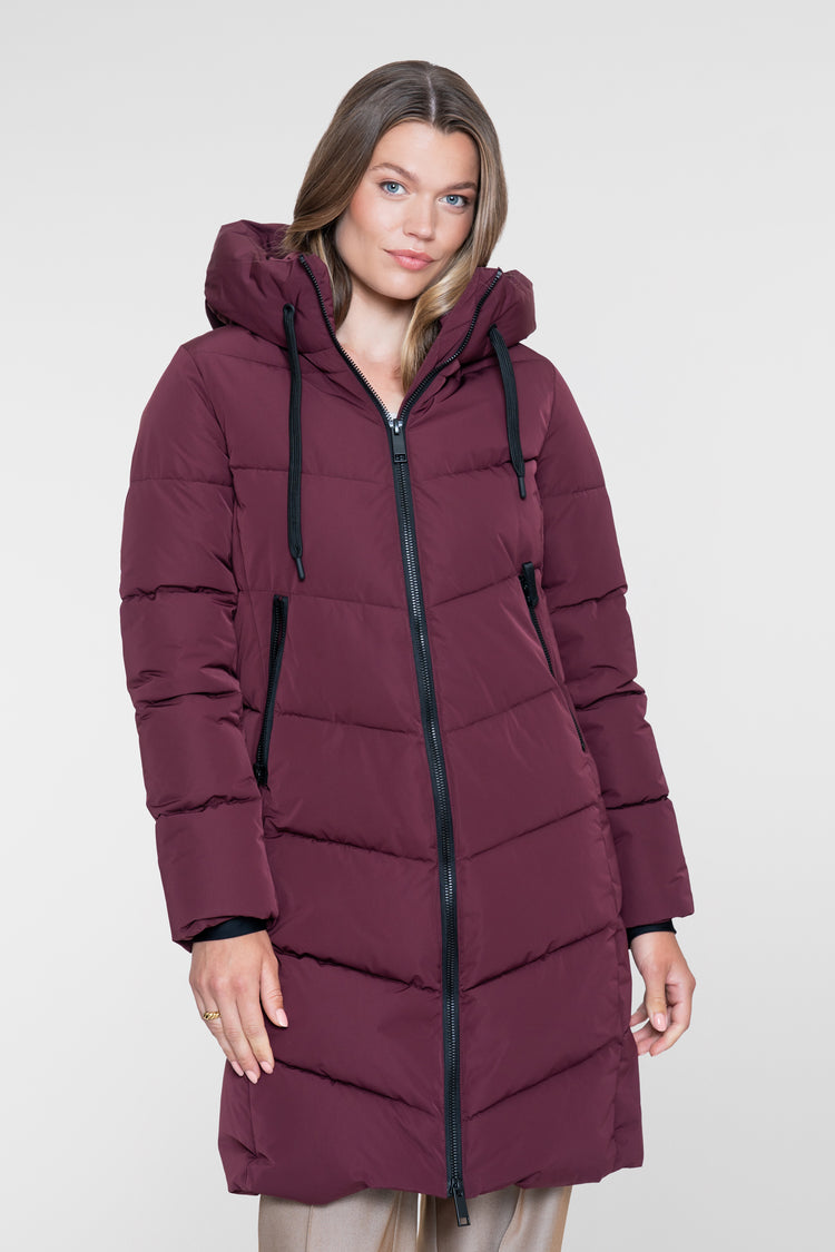 Geisha lange gesteppte Jacke in Burgundy mit hoher Kapuze