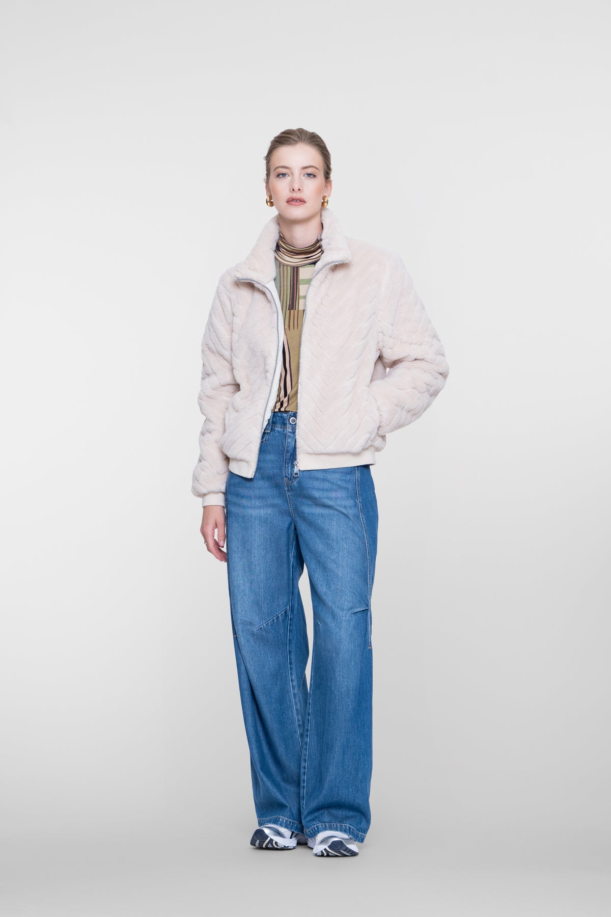 Geisha Teddyjacke mit hohem Kragen und Zickzackmuster