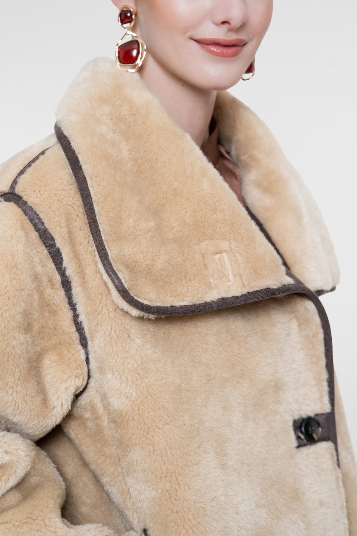 Geisha Kunstfelljacke mit Umlegekragen und asymmetrischem Knopfverschluss