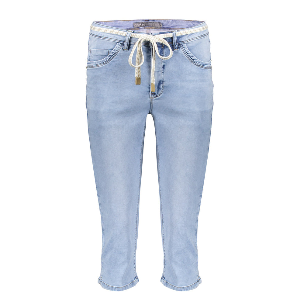 Geisha denim capri stonewash denim
