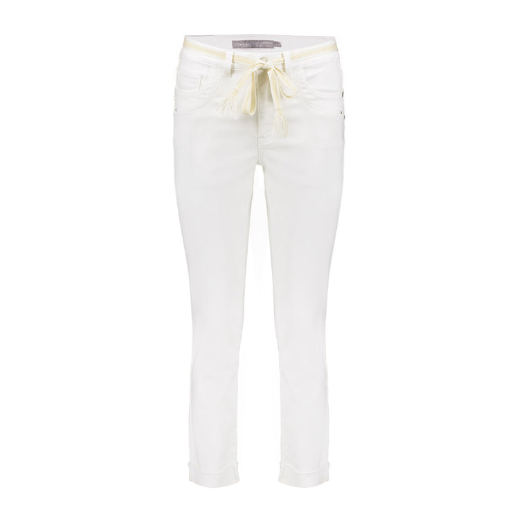 Geisha Jeans mit umgeschlagenen Hosenbeinen in Offwhite
