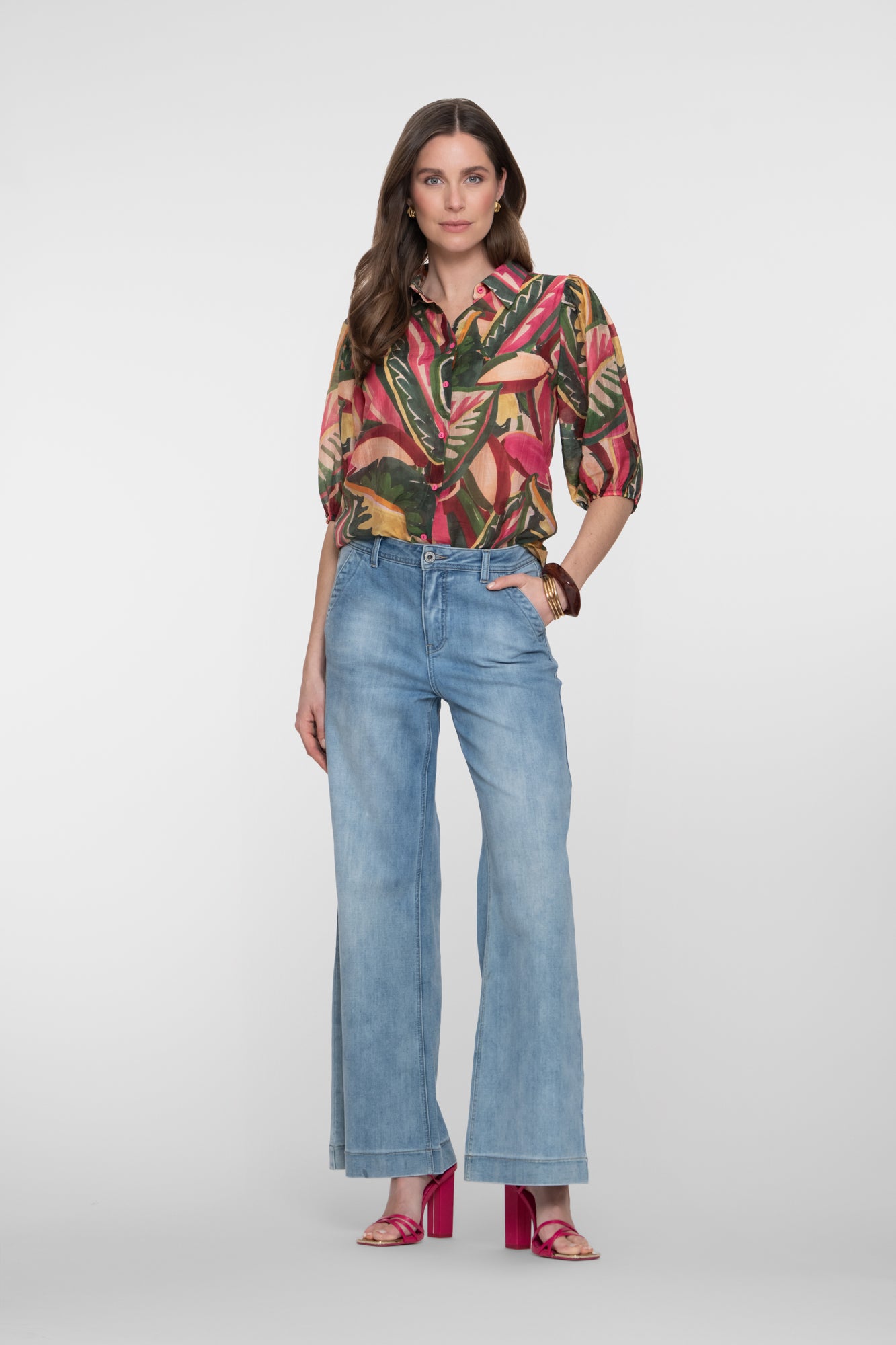Geisha Jeans mit weitem Bein aus Stonebleach-Denim