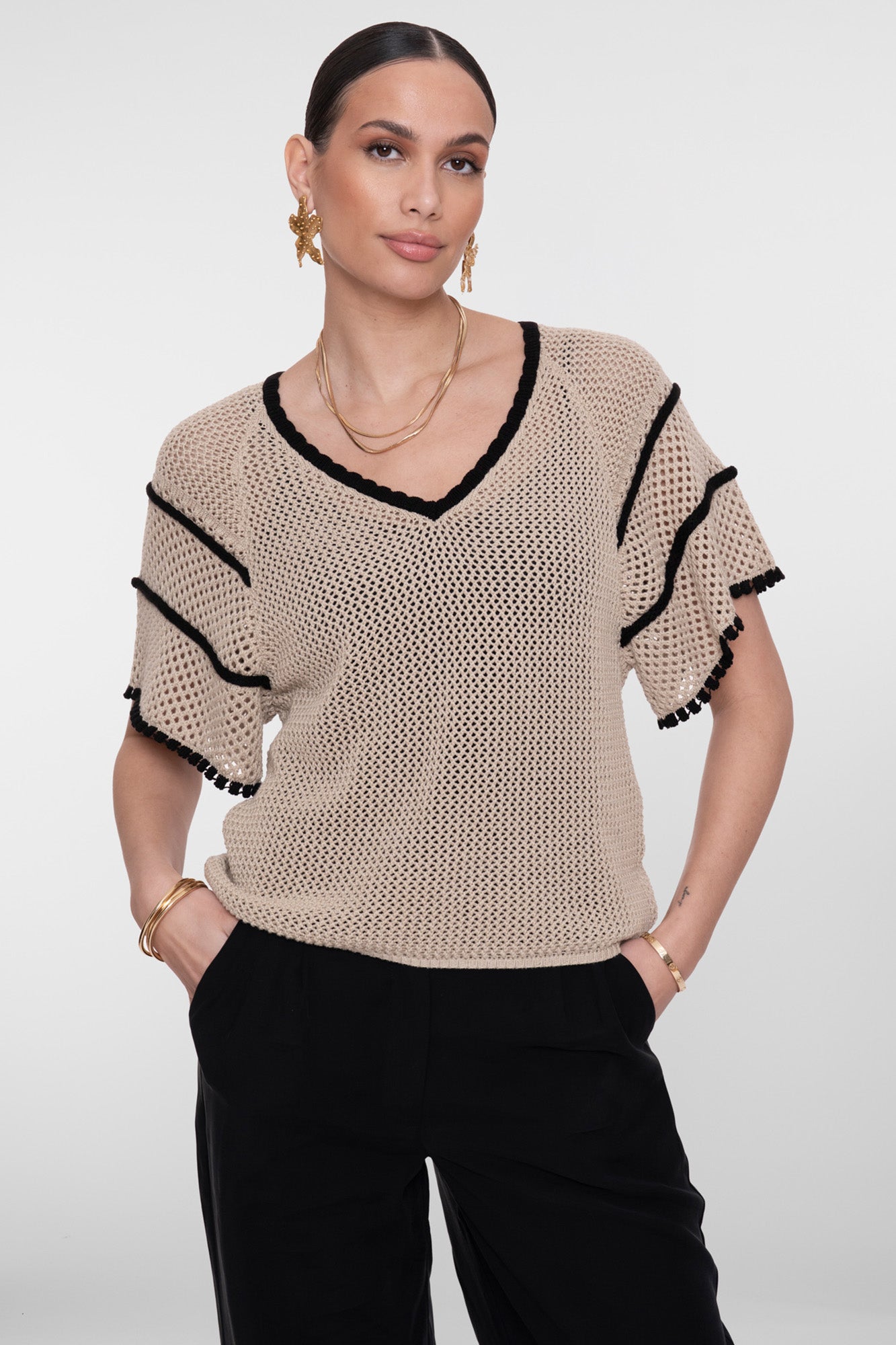 Chic In Contrast.